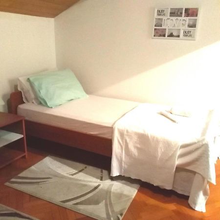 Apartmani Ruzmarin - Seget Donji, Trogir Eksteriør bilde