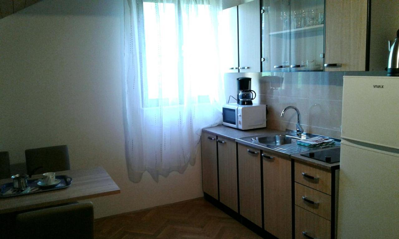 Apartmani Ruzmarin - Seget Donji, Trogir Eksteriør bilde