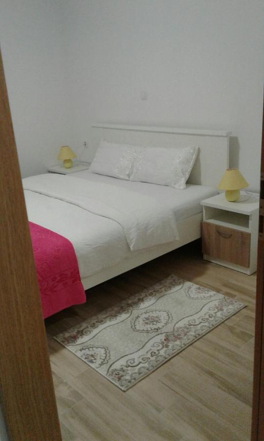 Apartmani Ruzmarin - Seget Donji, Trogir Eksteriør bilde