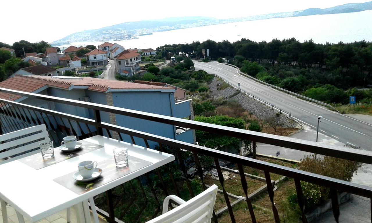 Apartmani Ruzmarin - Seget Donji, Trogir Eksteriør bilde