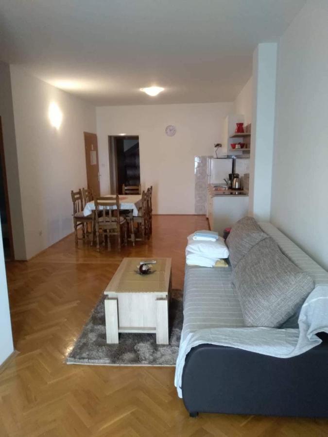 Apartmani Ruzmarin - Seget Donji, Trogir Eksteriør bilde