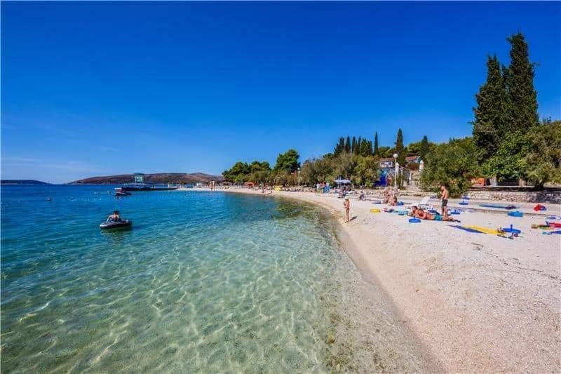 Apartmani Ruzmarin - Seget Donji, Trogir Eksteriør bilde
