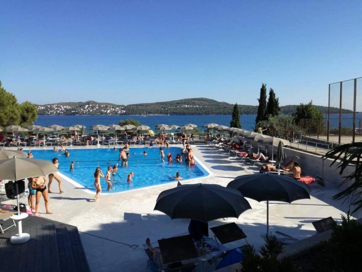 Apartmani Ruzmarin - Seget Donji, Trogir Eksteriør bilde