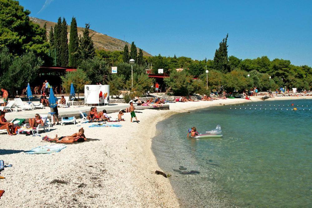 Apartmani Ruzmarin - Seget Donji, Trogir Eksteriør bilde