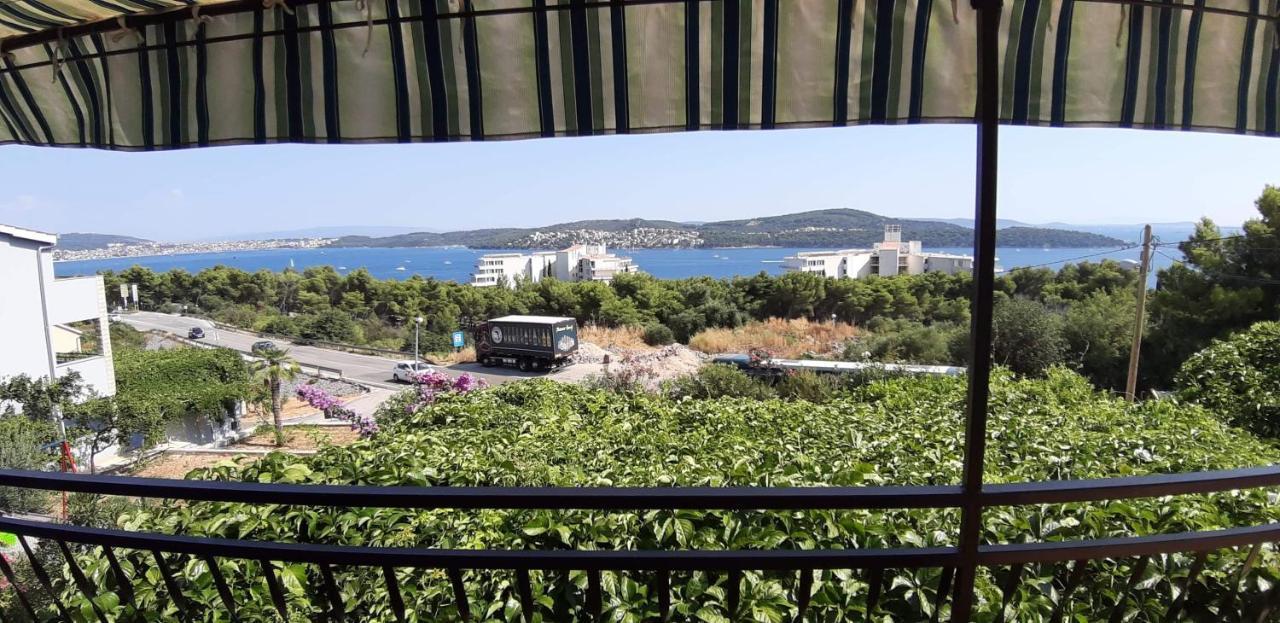 Apartmani Ruzmarin - Seget Donji, Trogir Eksteriør bilde
