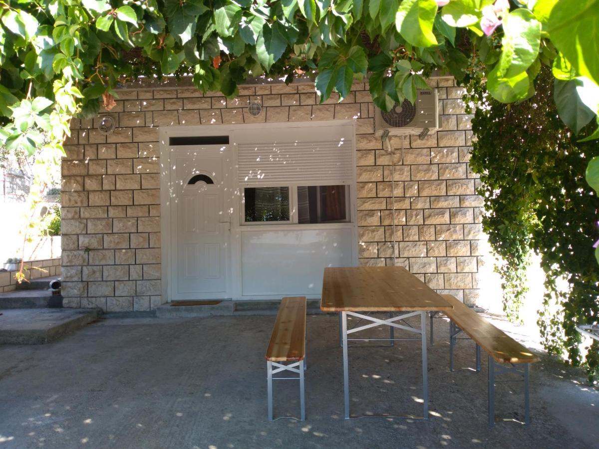 Apartmani Ruzmarin - Seget Donji, Trogir Eksteriør bilde