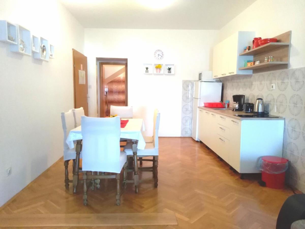 Apartmani Ruzmarin - Seget Donji, Trogir Eksteriør bilde