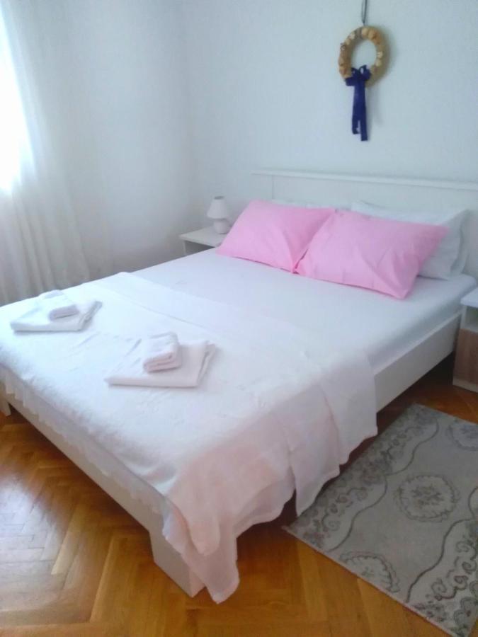 Apartmani Ruzmarin - Seget Donji, Trogir Eksteriør bilde