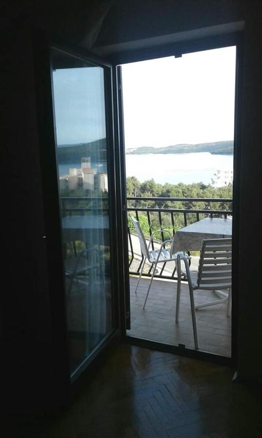 Apartmani Ruzmarin - Seget Donji, Trogir Eksteriør bilde