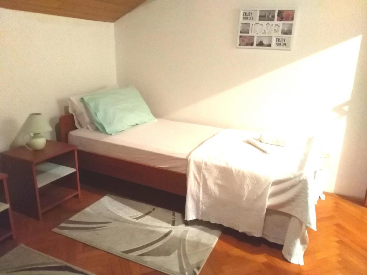 Apartmani Ruzmarin - Seget Donji, Trogir Eksteriør bilde