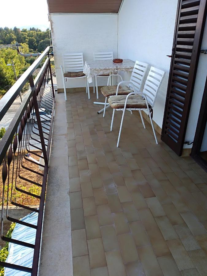Apartmani Ruzmarin - Seget Donji, Trogir Eksteriør bilde