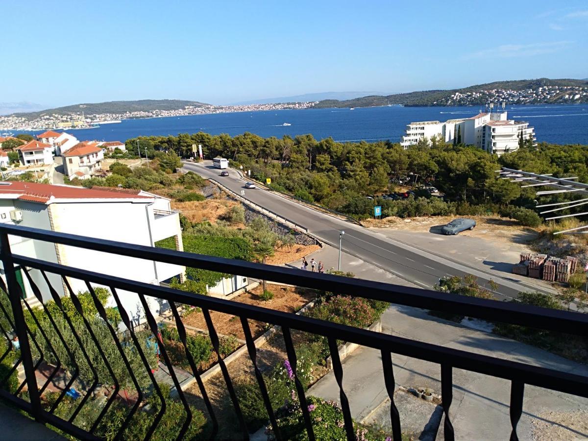 Apartmani Ruzmarin - Seget Donji, Trogir Eksteriør bilde